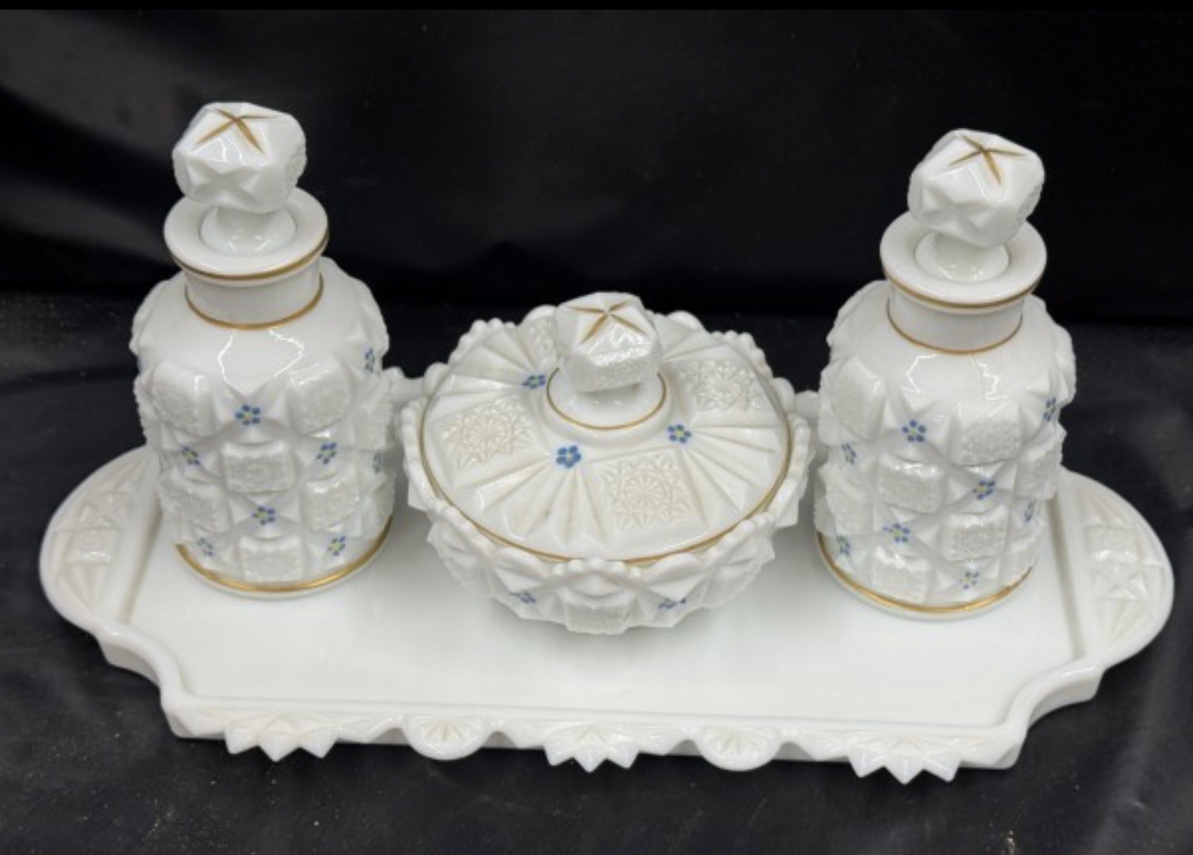  Glassware of Westmoreland's Brainard Period (1938-1982)