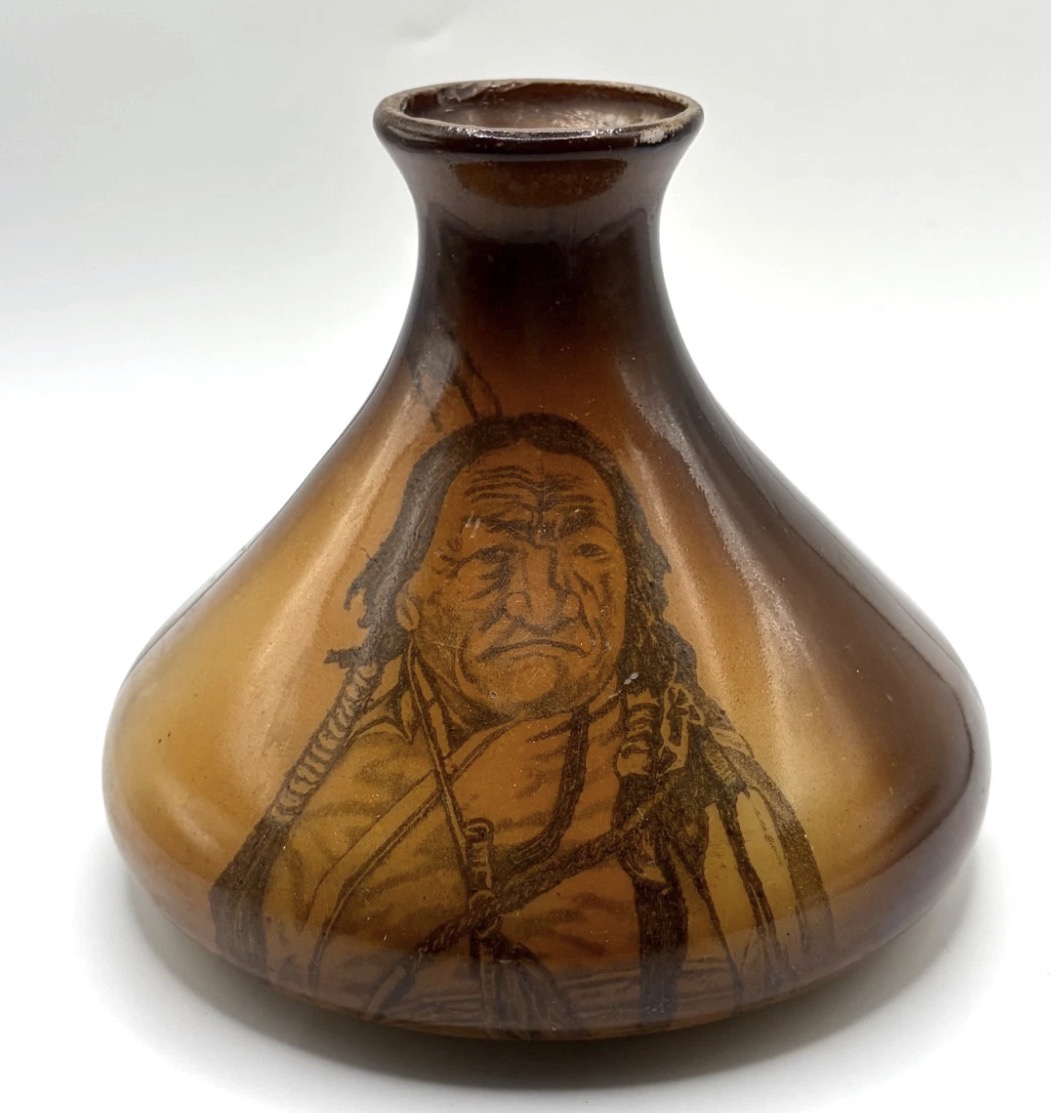 Line 23 Vase Indian 
